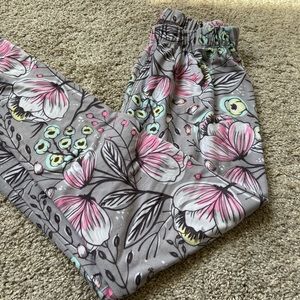 Sweetlegs leggings size petite

All worn very little